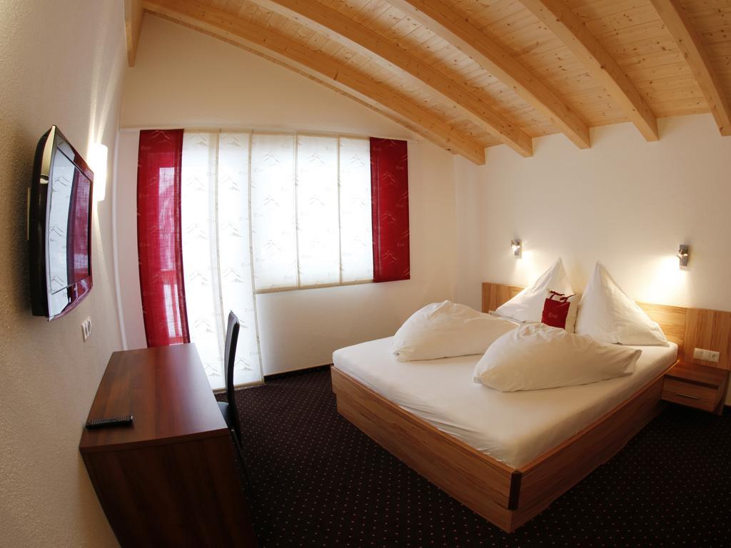 Apart Bergreich Langenfeld Room photo